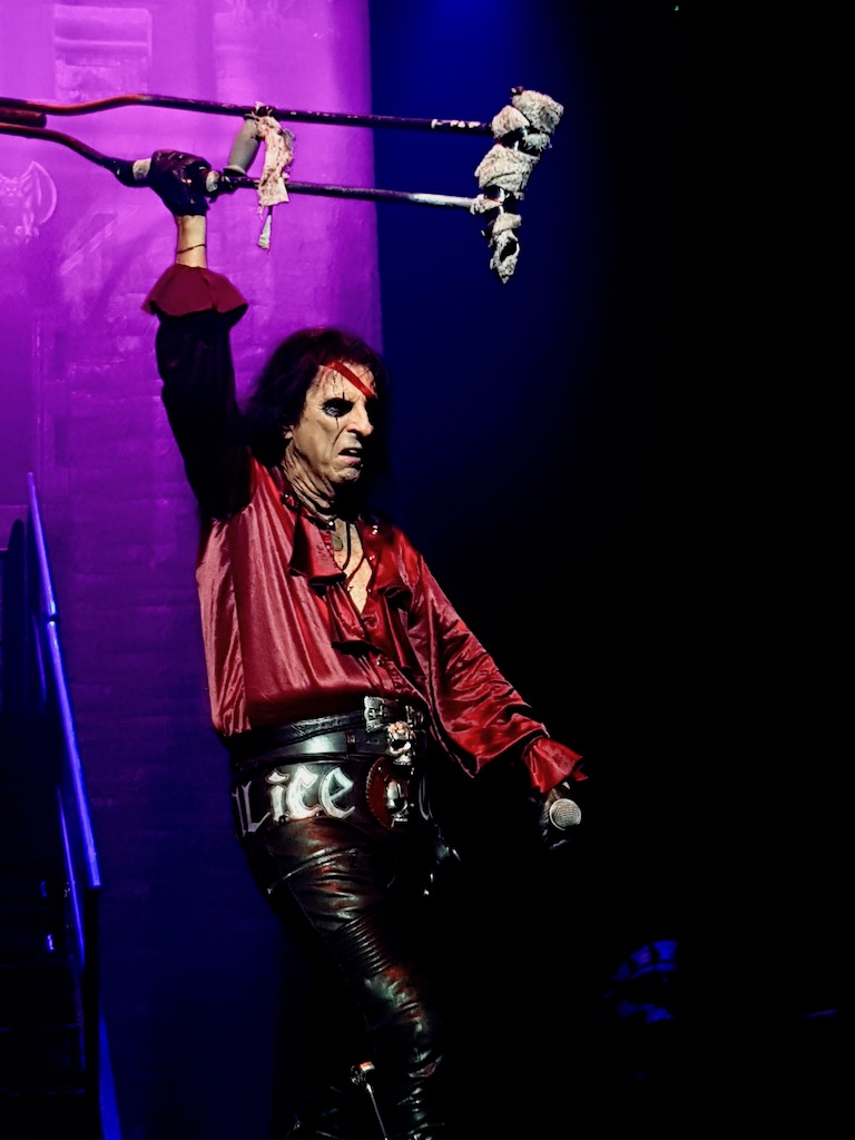 Alice Cooper on stage in Bordeaux 2019