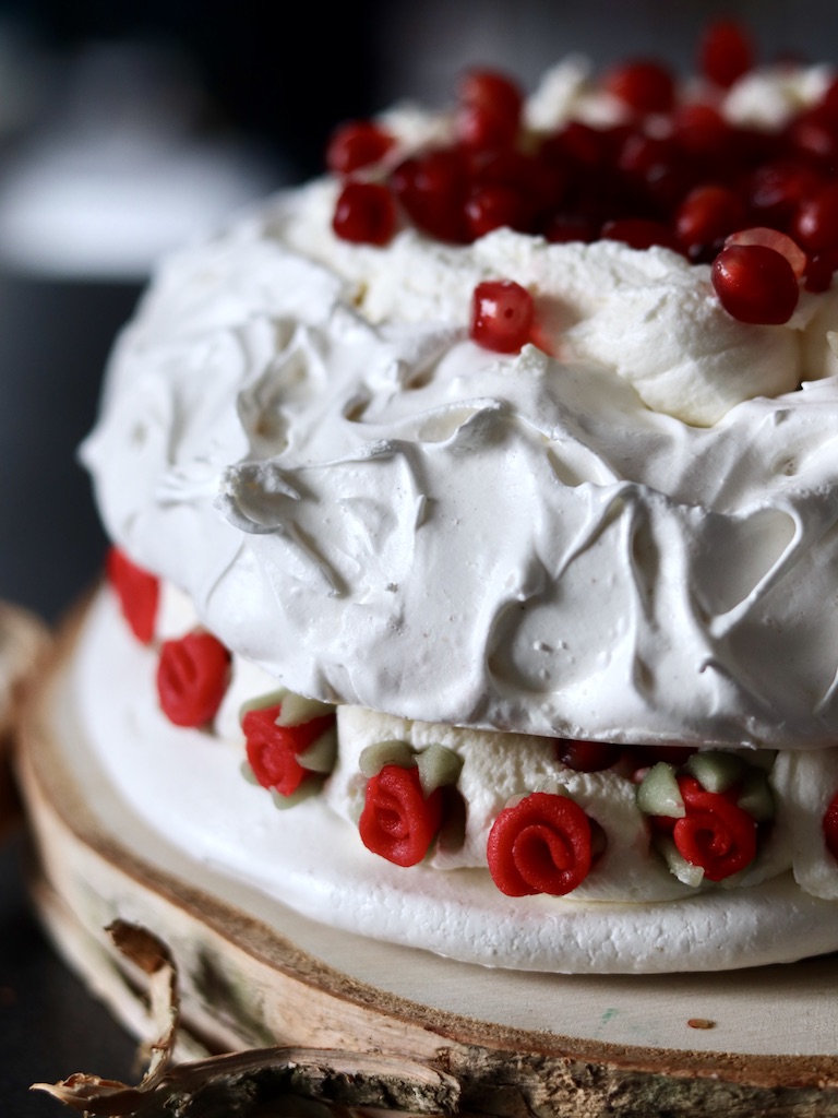 Pavlova close up marzipan roses