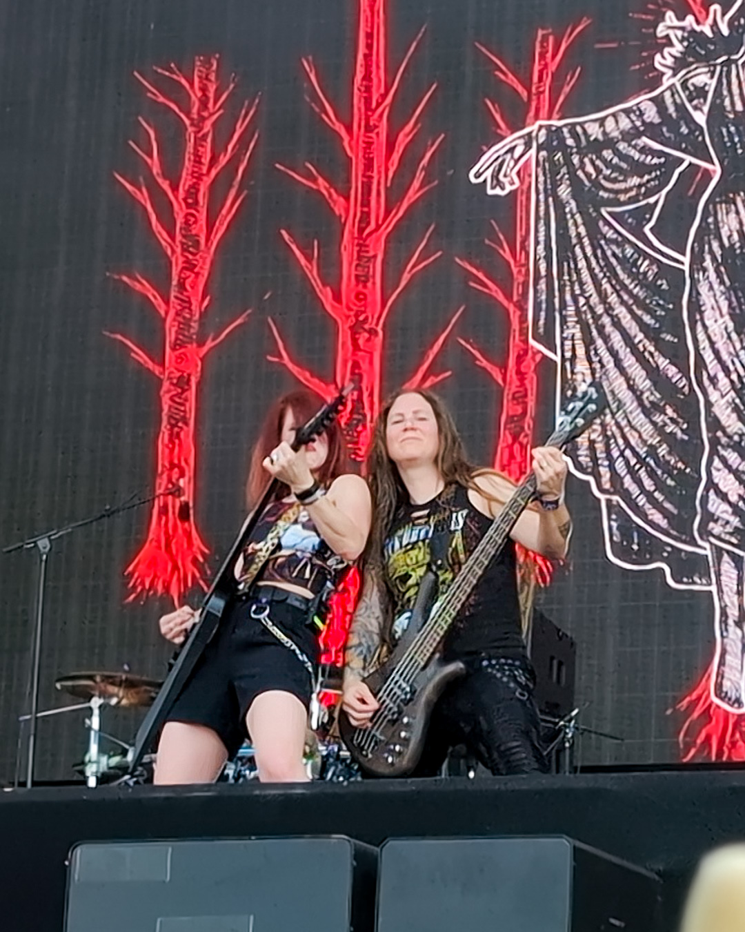 Morgan Lander and Ivana Vujic on stage with Kittie at Hellfest