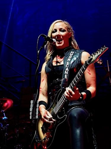 Nita Strauss on stage in Bordeaux 2019