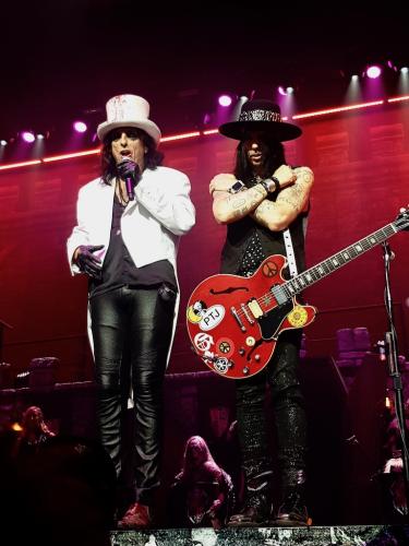 Alice Cooper and Tommy Henriksen Bordeaux Arkea Arena concert 2019