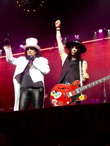 Alice Cooper and Tommy Henriksen Bordeaux Arkea Arena concert 2019
