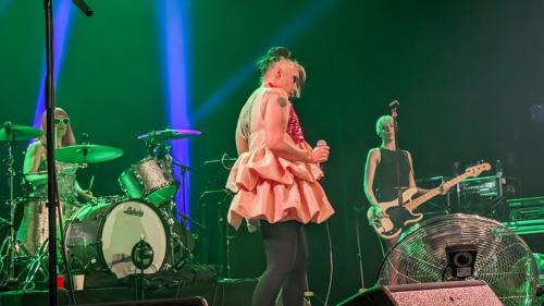Bikini Kill on stage in Bordeaux 2024