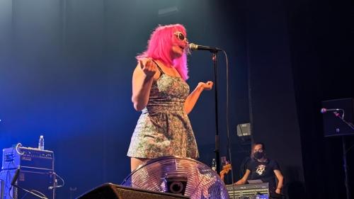 Tobi Vail on stage with Bikini Kill in Bordeaux 2024