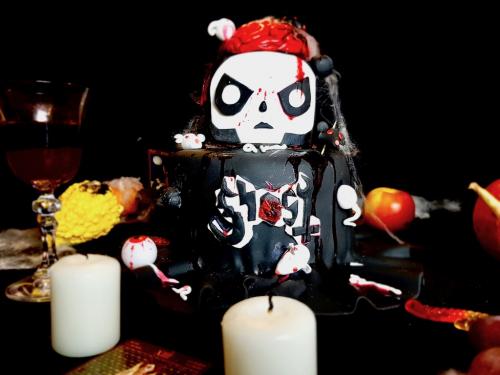 Ghost inspired Halloween layer cake