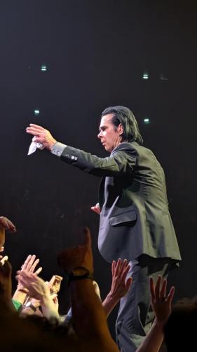 Nick Cave on stage in Paris 2024