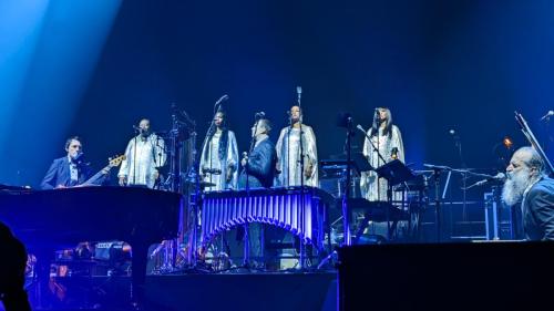 Jim Sclavunos Colin Greenwood and Warren Ellis on stage in Paris 2024