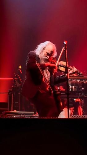 Warren Ellis on stage in Paris 2024