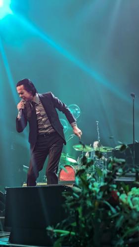 Nick Cave on stage in Paris 2024