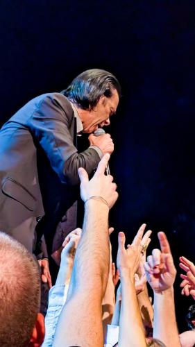 Nick Cave on stage in Paris 2024