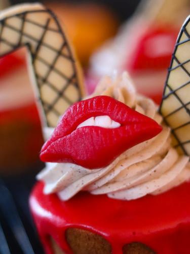 Rocky Horror Picture Show Sweet Transvestite Pumpkin Cupcakes 16