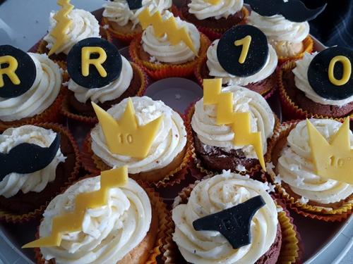 Royal_Republic_Cupcakes (6)