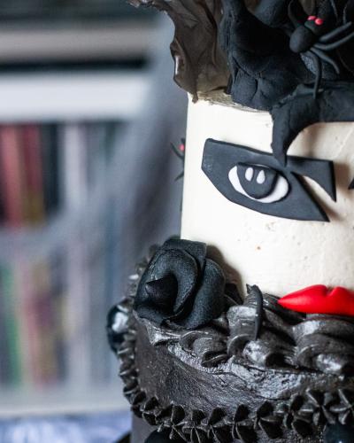 Siouxsie Halloween cake 15